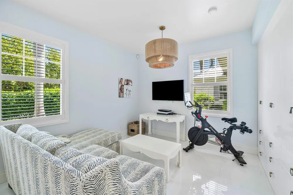 106 Beachway Drive Ocean Ridge, FL 33435