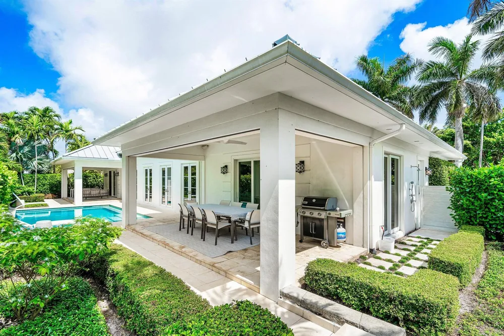 106 Beachway Drive Ocean Ridge, FL 33435