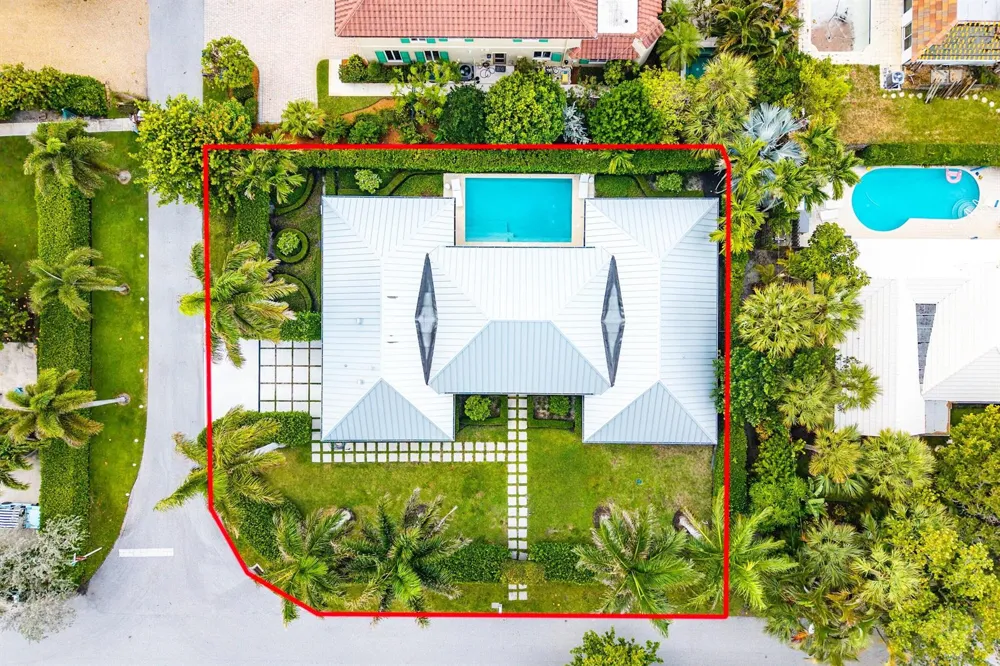 106 Beachway Drive Ocean Ridge, FL 33435