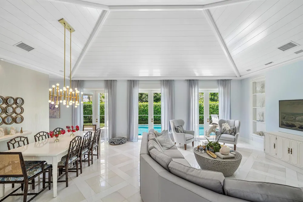 106 Beachway Drive Ocean Ridge, FL 33435