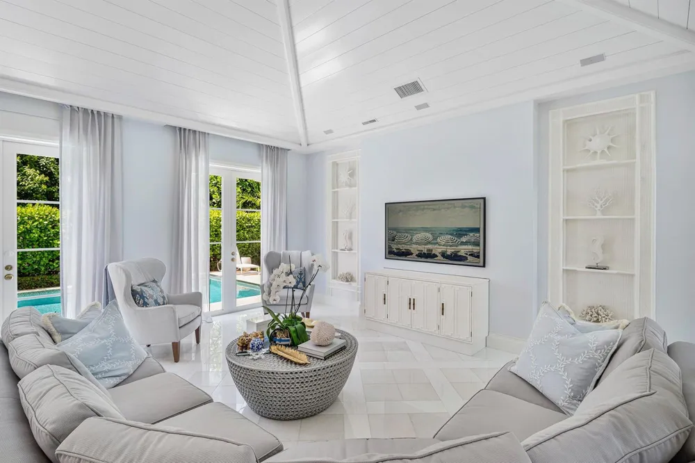 106 Beachway Drive Ocean Ridge, FL 33435