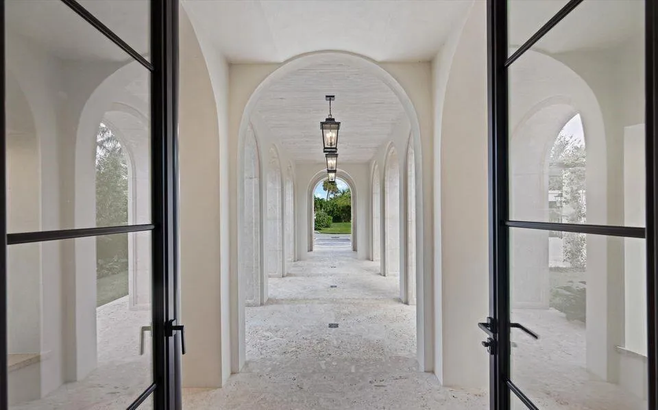 1260 Lake Way Palm Beach, FL 33480