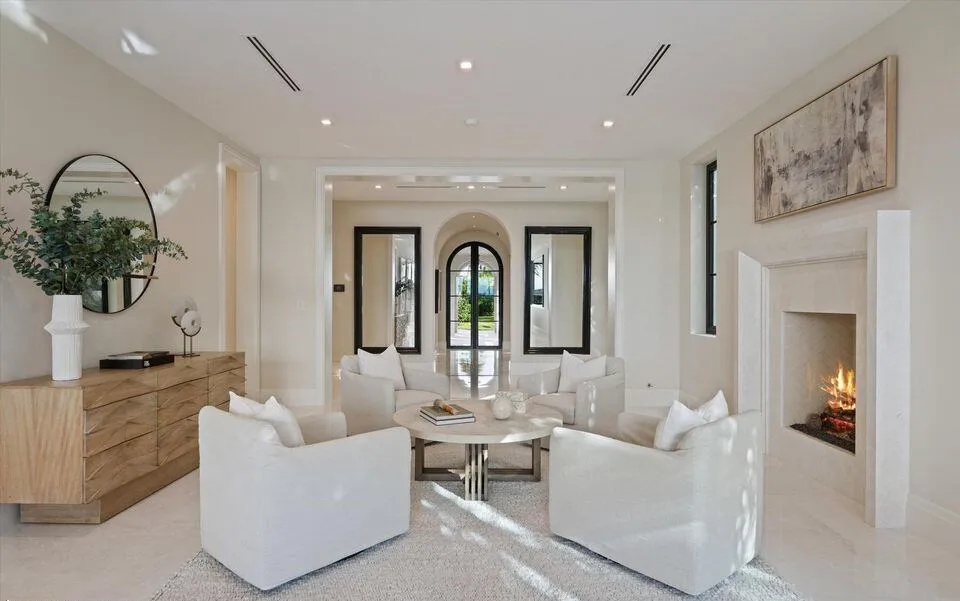 1260 Lake Way Palm Beach, FL 33480
