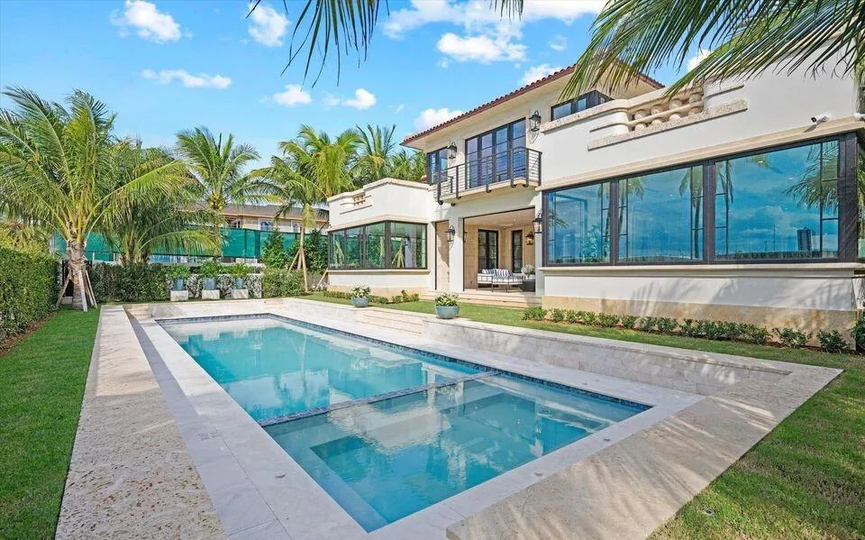 1260 Lake Way Palm Beach, FL 33480
