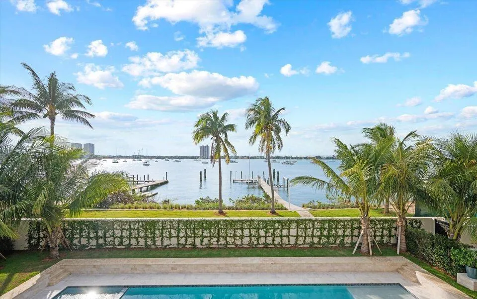 1260 Lake Way Palm Beach, FL 33480