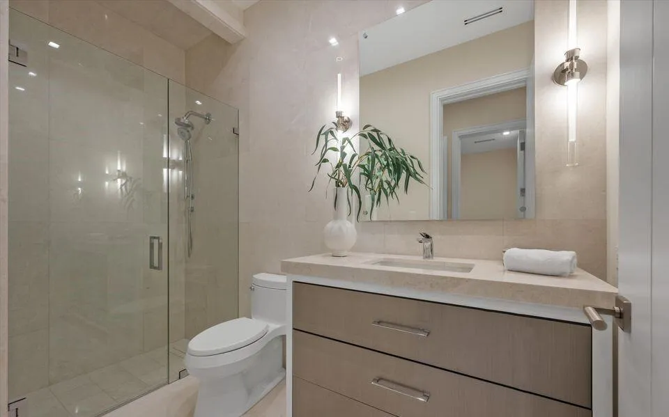 1260 Lake Way Palm Beach, FL 33480