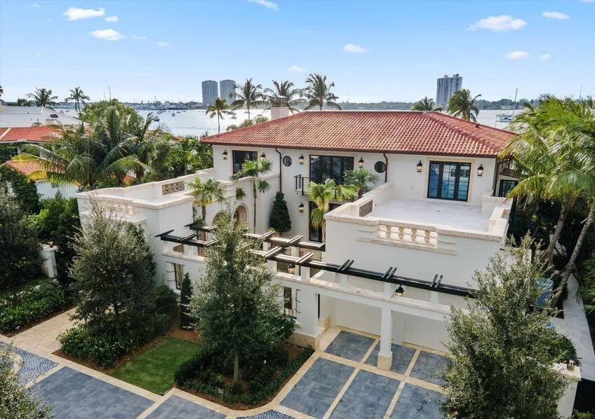 1260 Lake Way Palm Beach, FL 33480