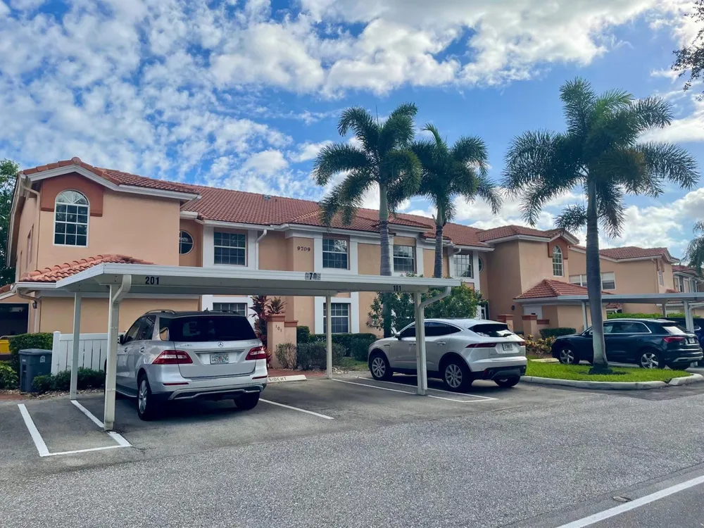 9709 Shadybrook Drive #201 Boynton Beach, FL 33437