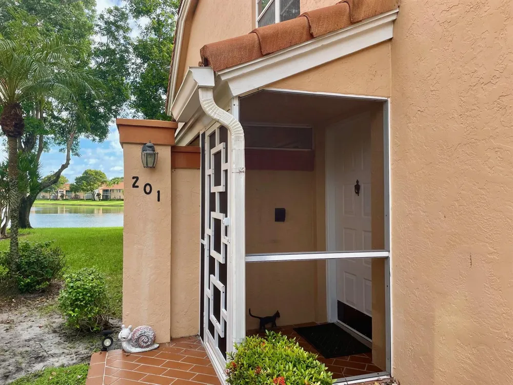 9709 Shadybrook Drive #201 Boynton Beach, FL 33437