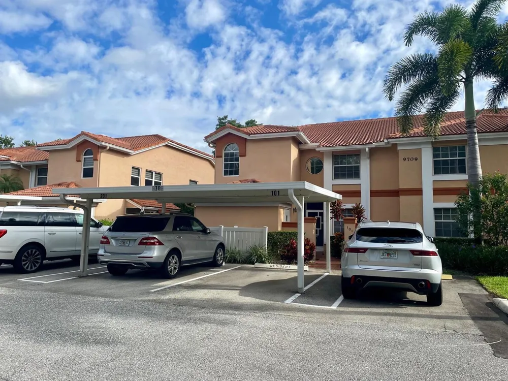 9709 Shadybrook Drive #201 Boynton Beach, FL 33437
