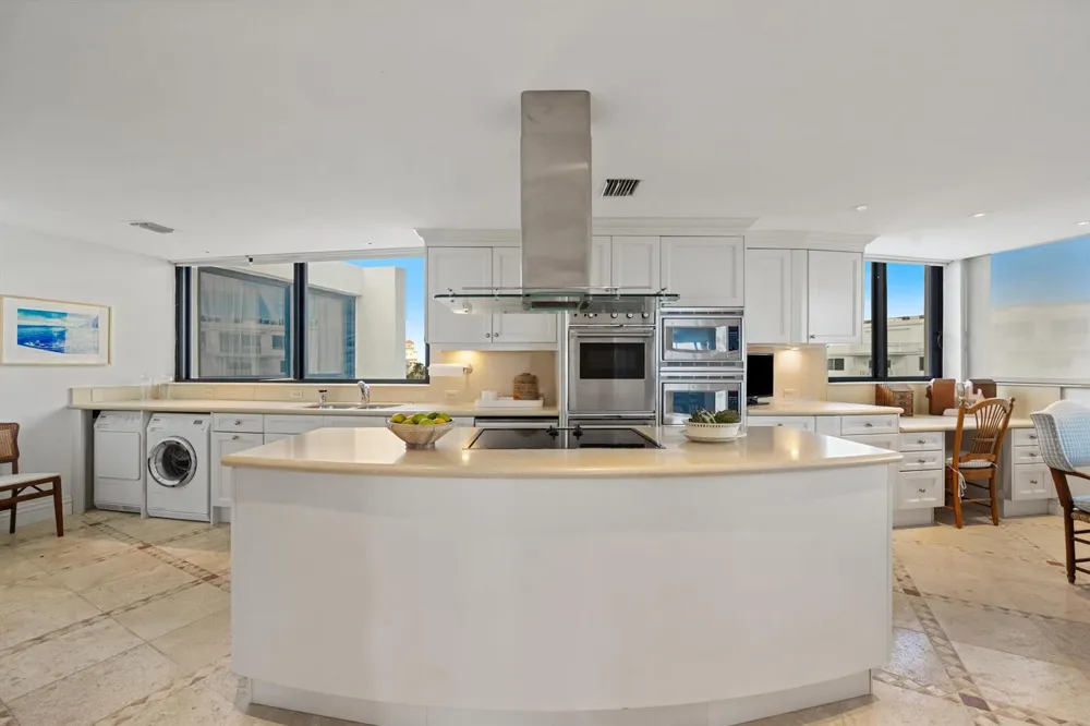 150 Ocean Boulevard #Ph 3 Palm Beach, FL 33480