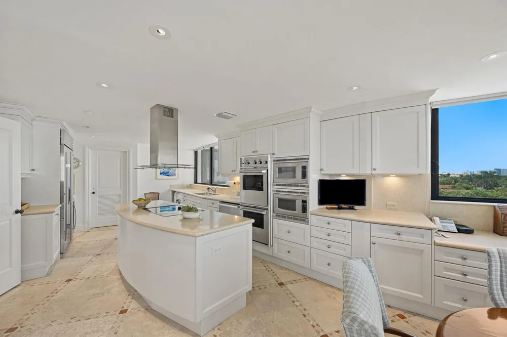 150 Ocean Boulevard #Ph 3 Palm Beach, FL 33480