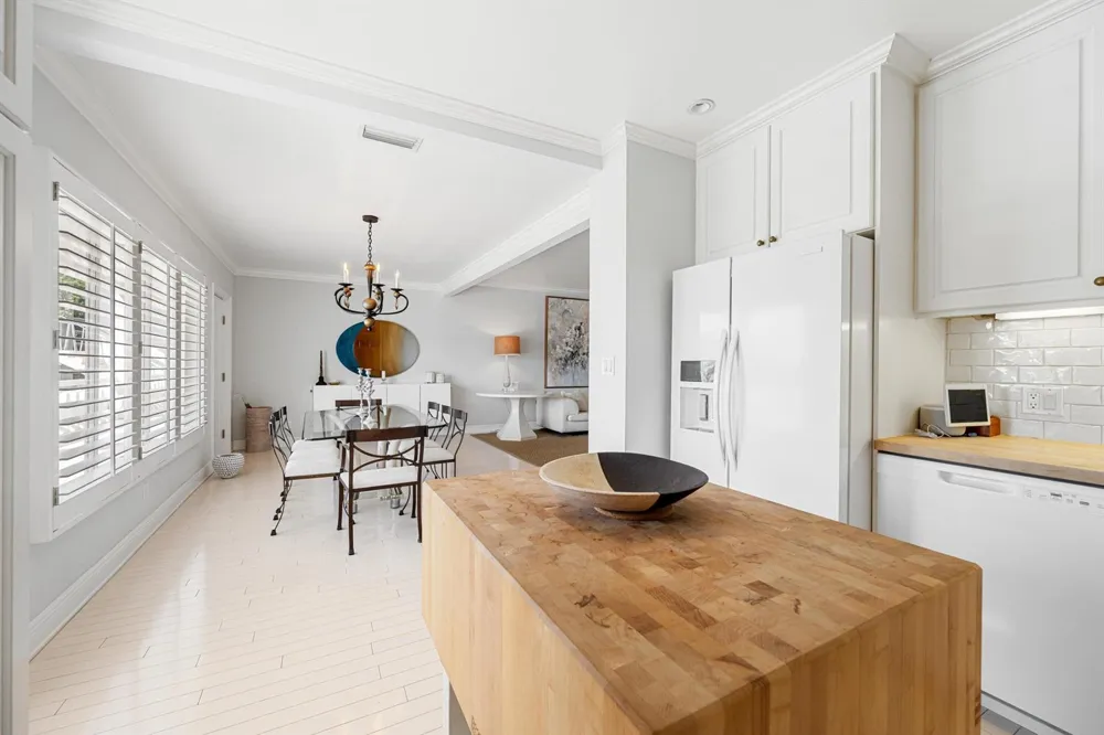 300 S Ocean Boulevard #4f Palm Beach, FL 33480