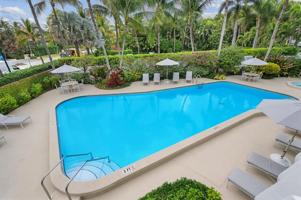 300 S Ocean Boulevard #4f Palm Beach, FL 33480