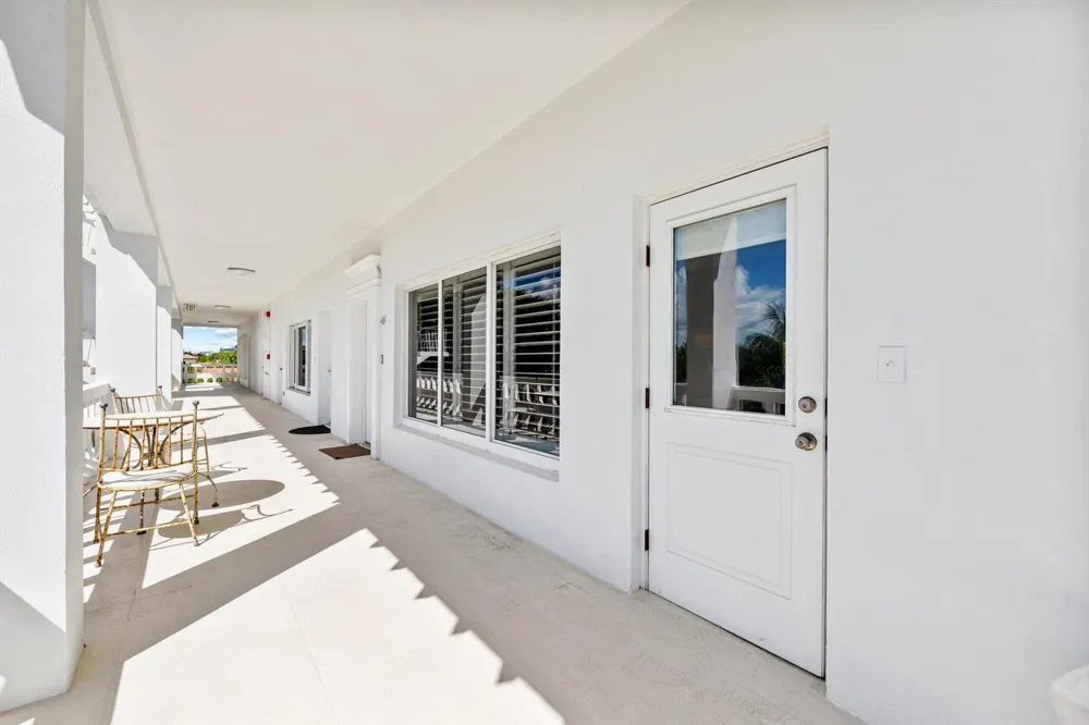 300 S Ocean Boulevard #4f Palm Beach, FL 33480