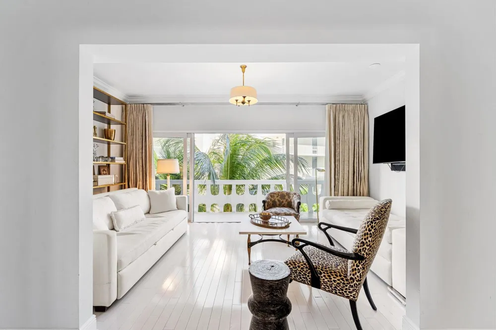 300 S Ocean Boulevard #4f Palm Beach, FL 33480