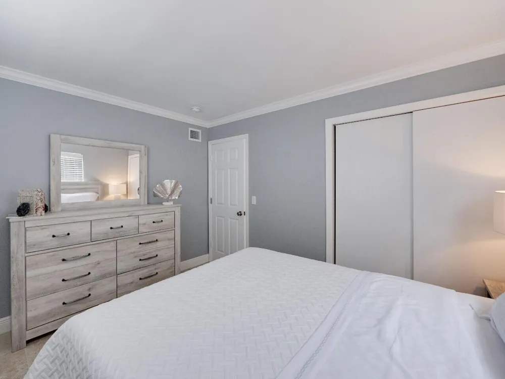 1236 Beach Road #4 Singer Island, FL 33404