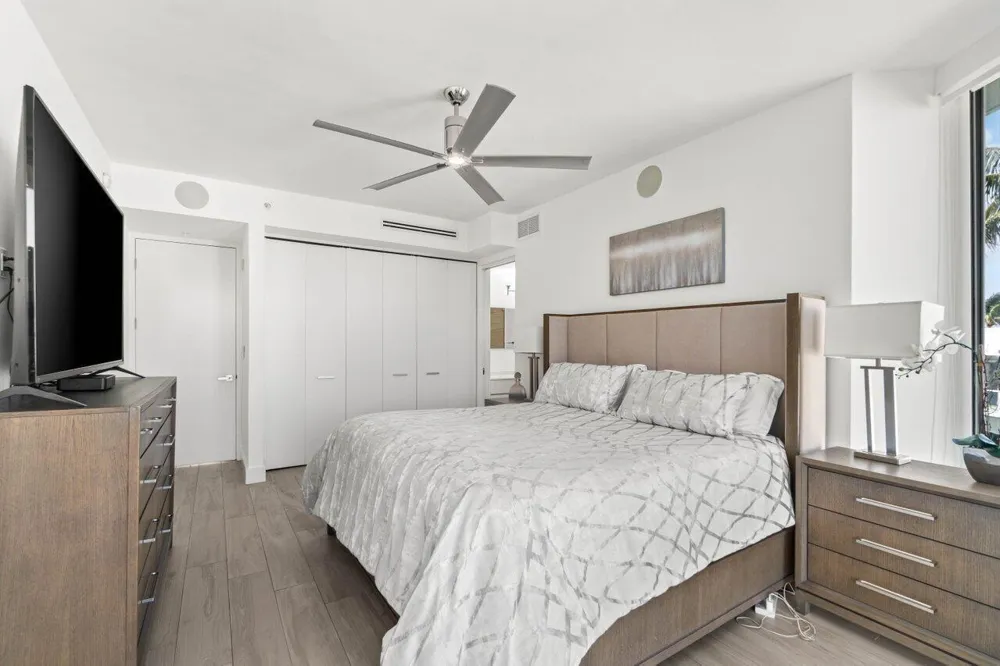 106 Inlet Way #304 Palm Beach Shores, FL 33404