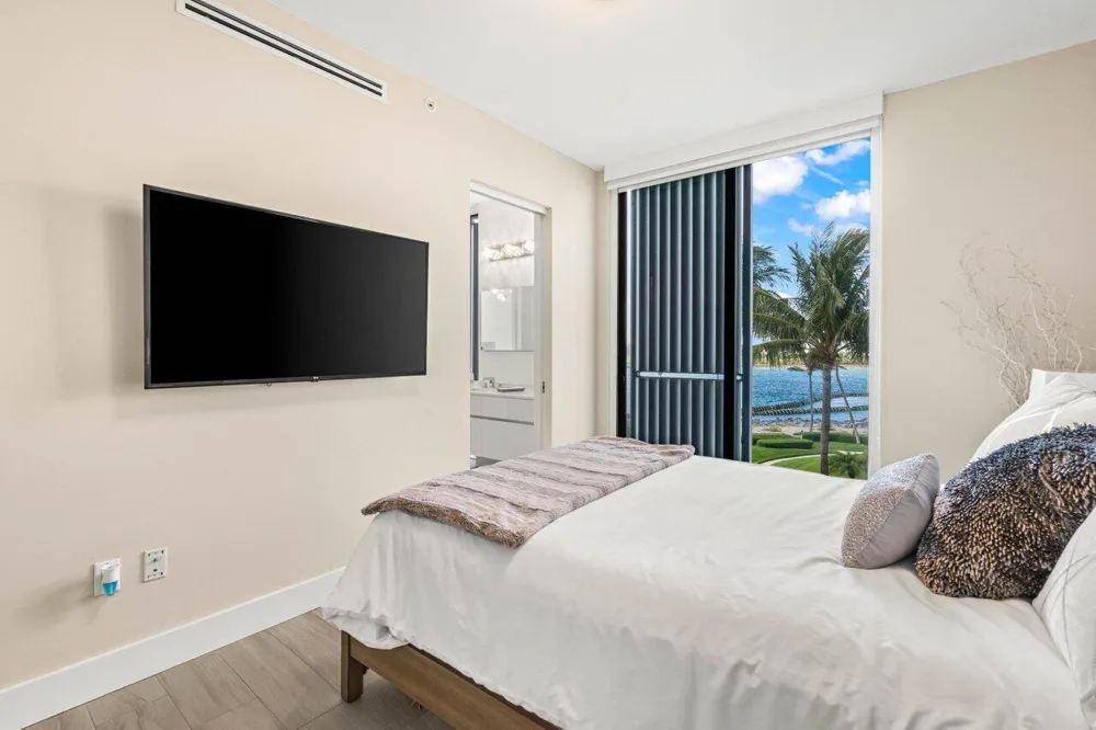 106 Inlet Way #304 Palm Beach Shores, FL 33404