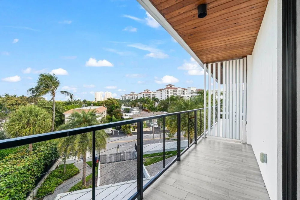 106 Inlet Way #304 Palm Beach Shores, FL 33404