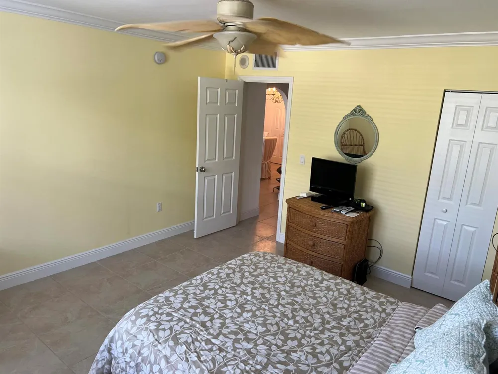 3450 S Ocean Boulevard S #1040 Palm Beach, FL 33480