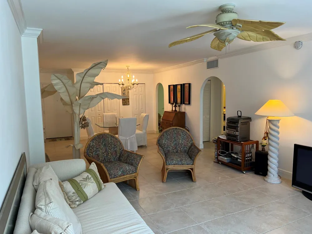 3450 S Ocean Boulevard S #1040 Palm Beach, FL 33480