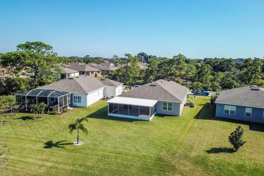 4198 Keeson Circle Vero Beach, FL 32967