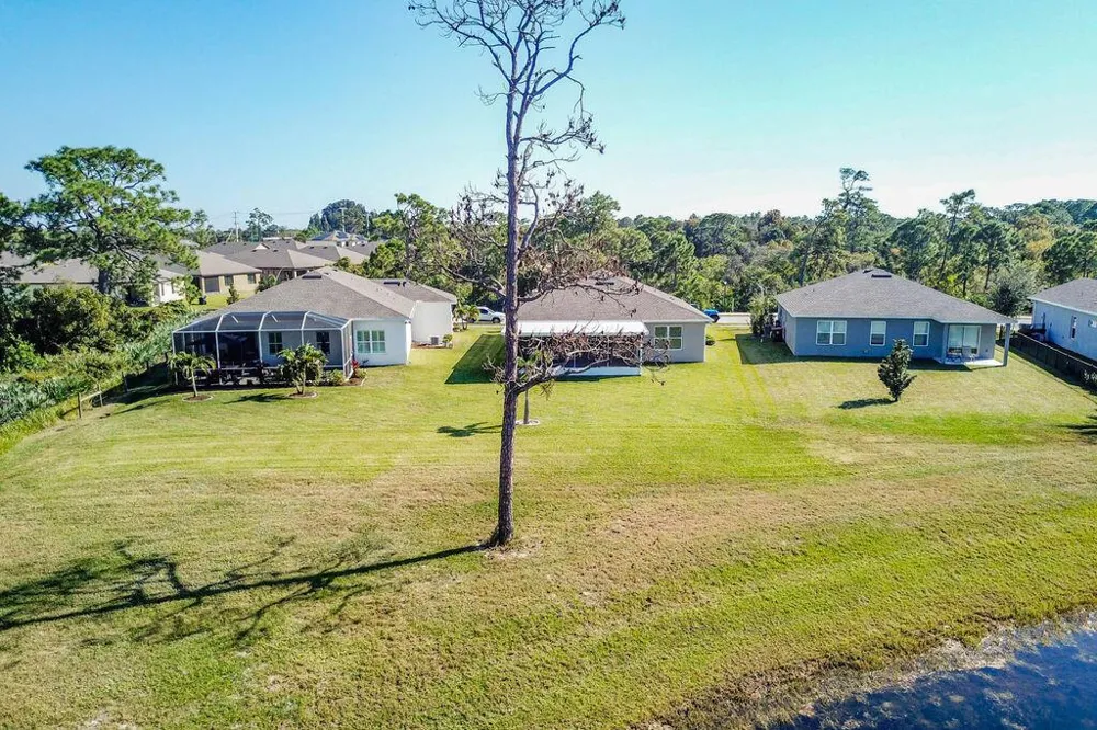 4198 Keeson Circle Vero Beach, FL 32967