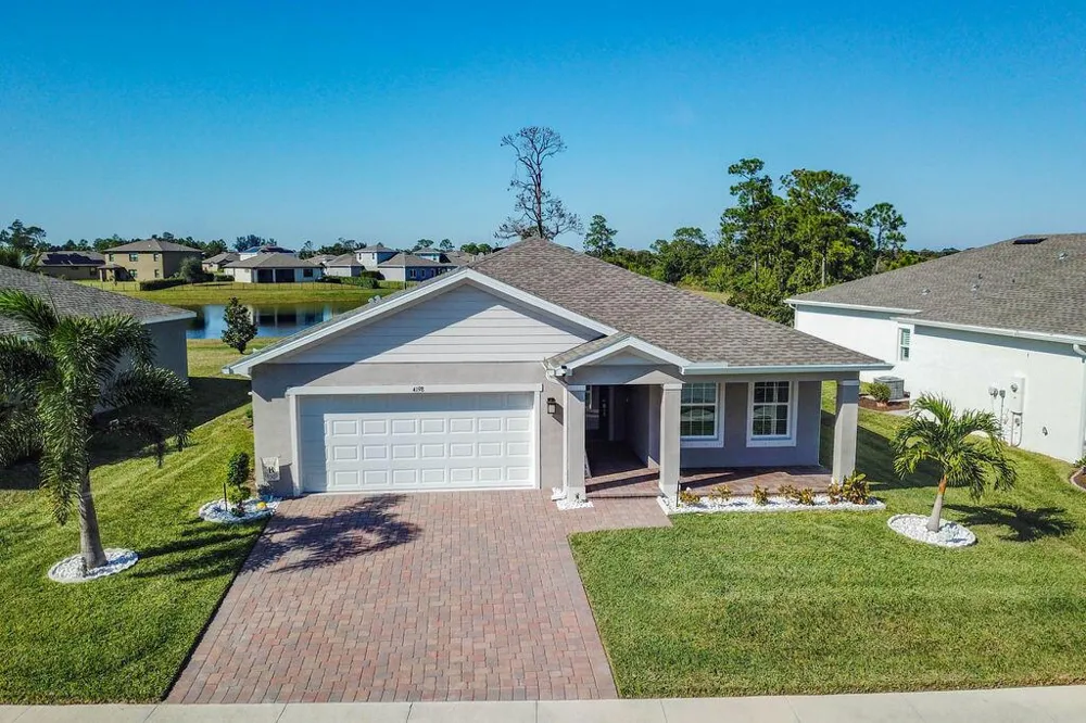4198 Keeson Circle Vero Beach, FL 32967