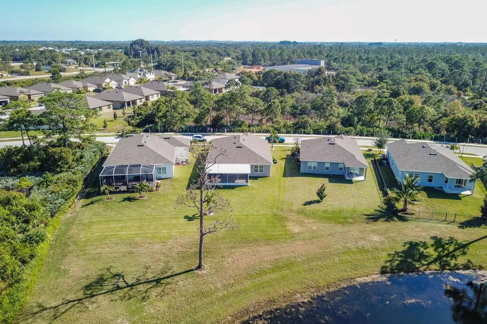 4198 Keeson Circle Vero Beach, FL 32967