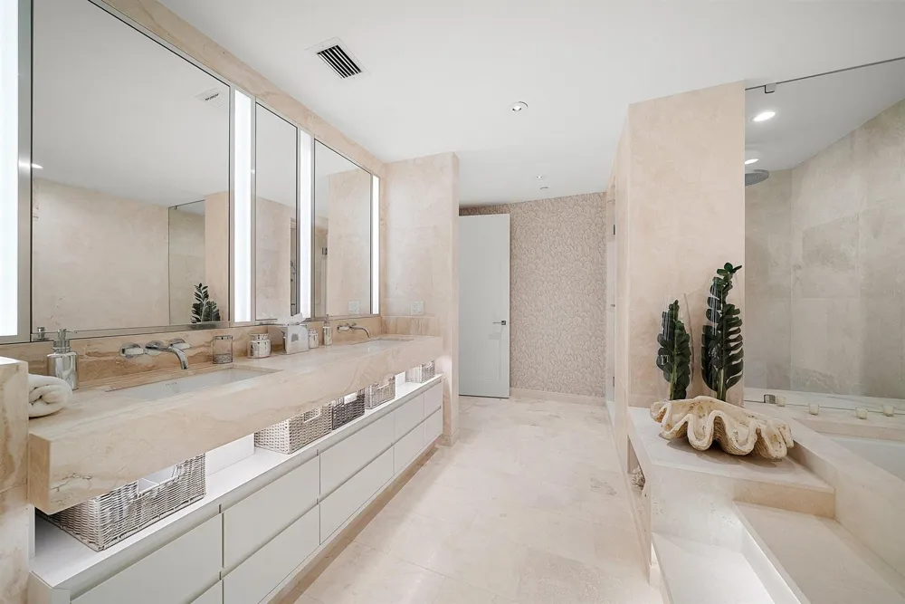 3550 S Ocean Boulevard #7c South Palm Beach, FL 33480