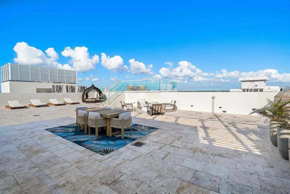 3550 S Ocean Boulevard #7c South Palm Beach, FL 33480