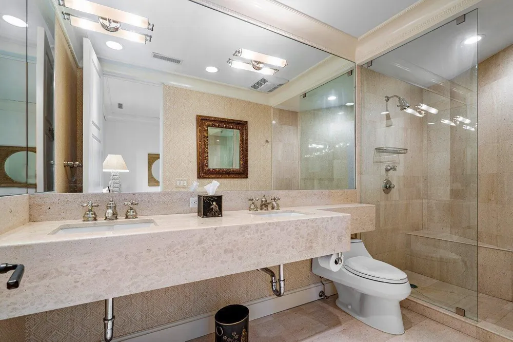 12 Lagomar Road Palm Beach, FL 33480