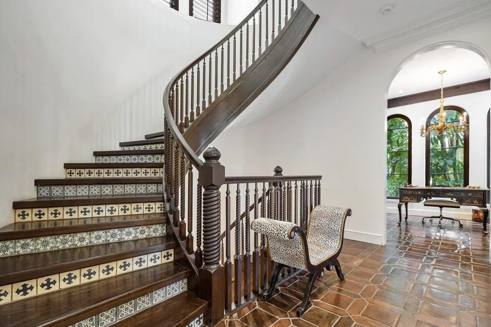 12 Lagomar Road Palm Beach, FL 33480