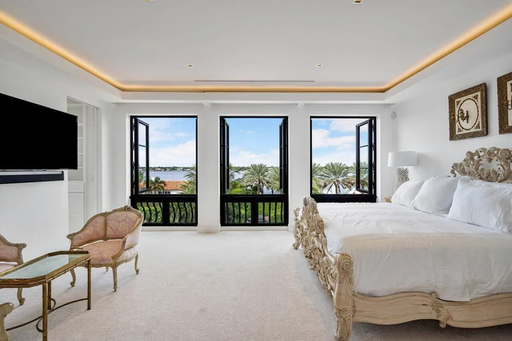 12 Lagomar Road Palm Beach, FL 33480