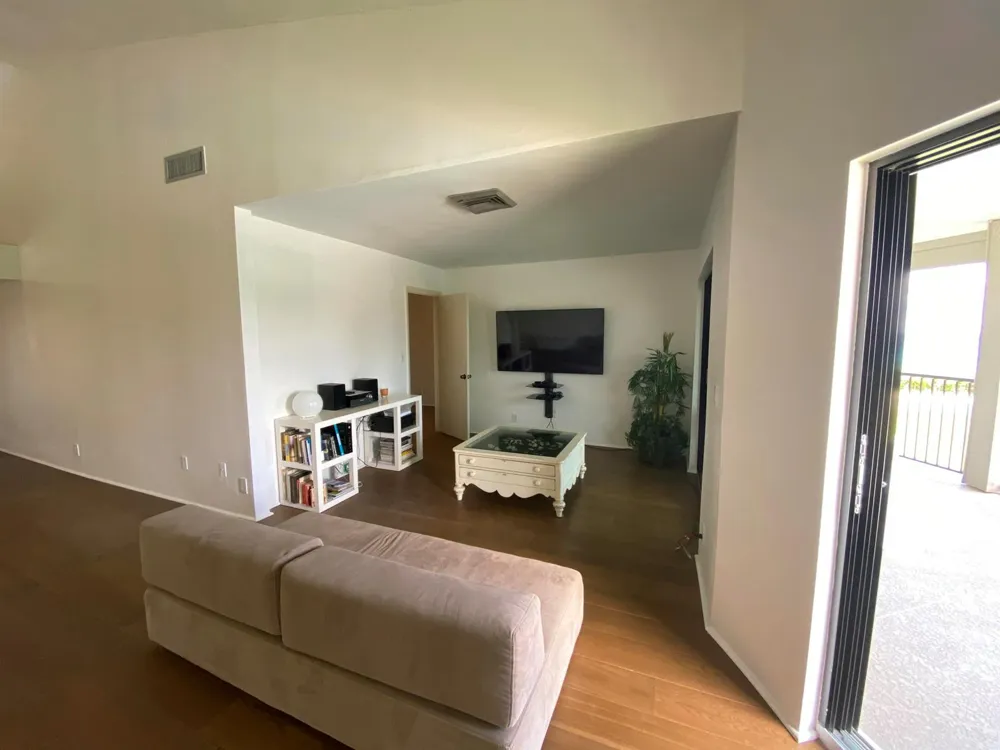 5801 Ocean Boulevard #208 Ocean Ridge, FL 33435