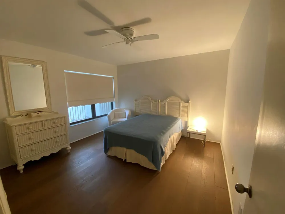 5801 Ocean Boulevard #208 Ocean Ridge, FL 33435