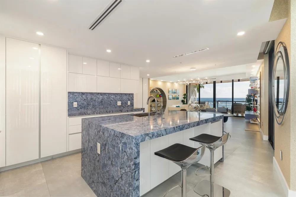 106 Inlet Way #202 Palm Beach Shores, FL 33404