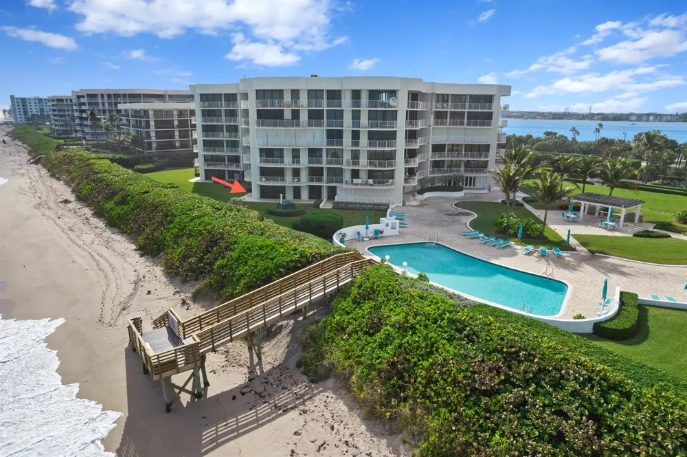 3360 S Ocean Boulevard #1dii Palm Beach, FL 33480