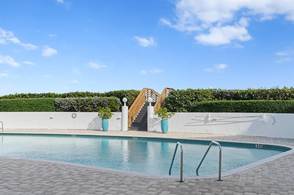 3360 S Ocean Boulevard #1dii Palm Beach, FL 33480