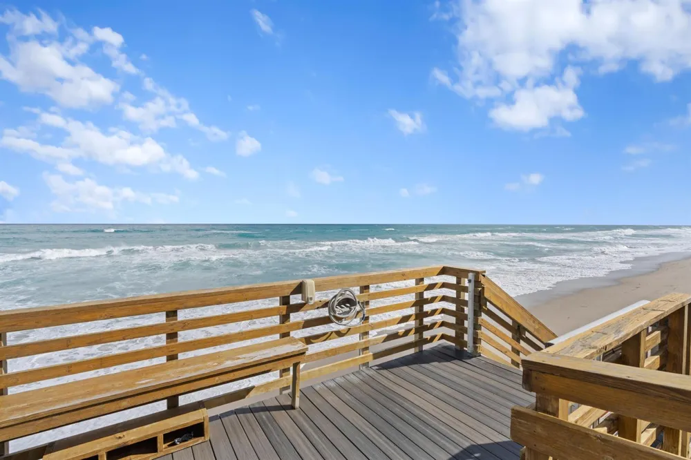 3360 S Ocean Boulevard #1dii Palm Beach, FL 33480