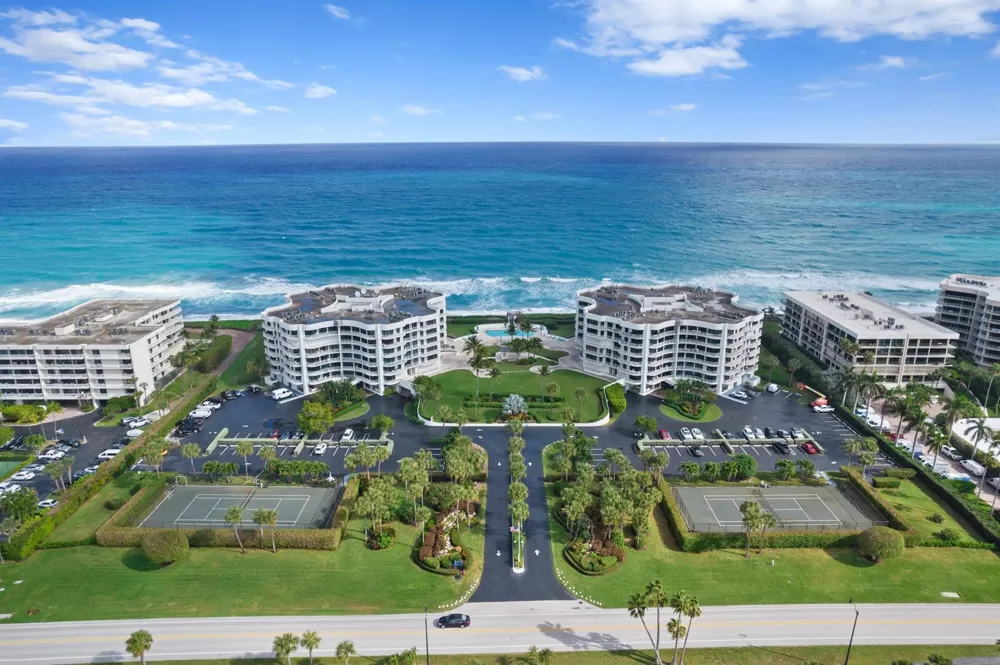 3360 S Ocean Boulevard #1dii Palm Beach, FL 33480