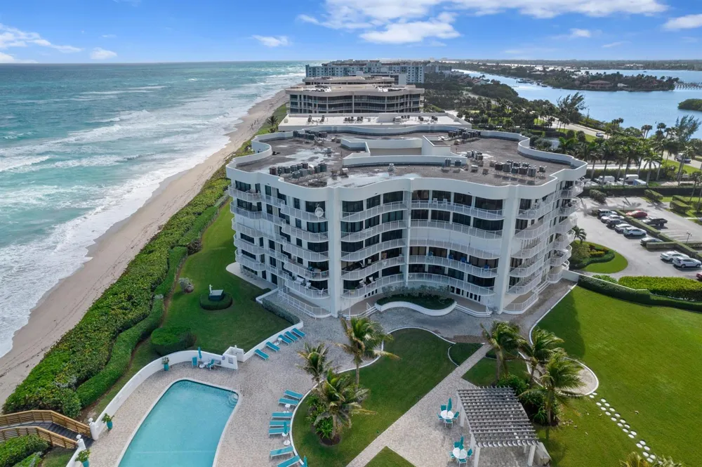 3360 S Ocean Boulevard #1dii Palm Beach, FL 33480