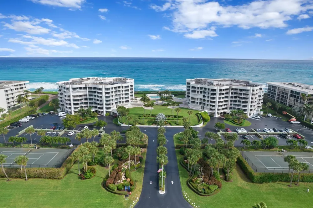 3360 S Ocean Boulevard #1dii Palm Beach, FL 33480