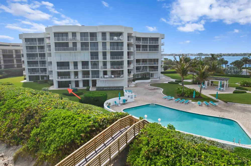 3360 S Ocean Boulevard #1dii Palm Beach, FL 33480
