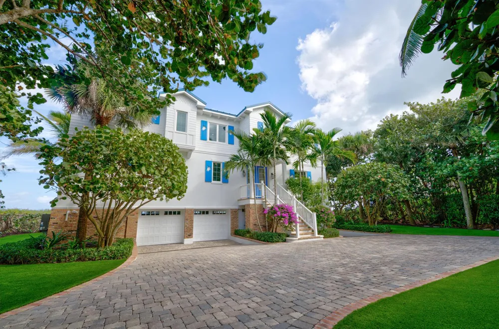 113 Beach Road Jupiter Island, FL 33455
