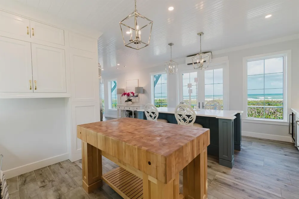 113 Beach Road Jupiter Island, FL 33455