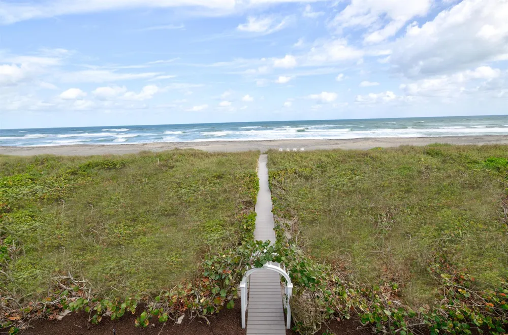 113 Beach Road Jupiter Island, FL 33455