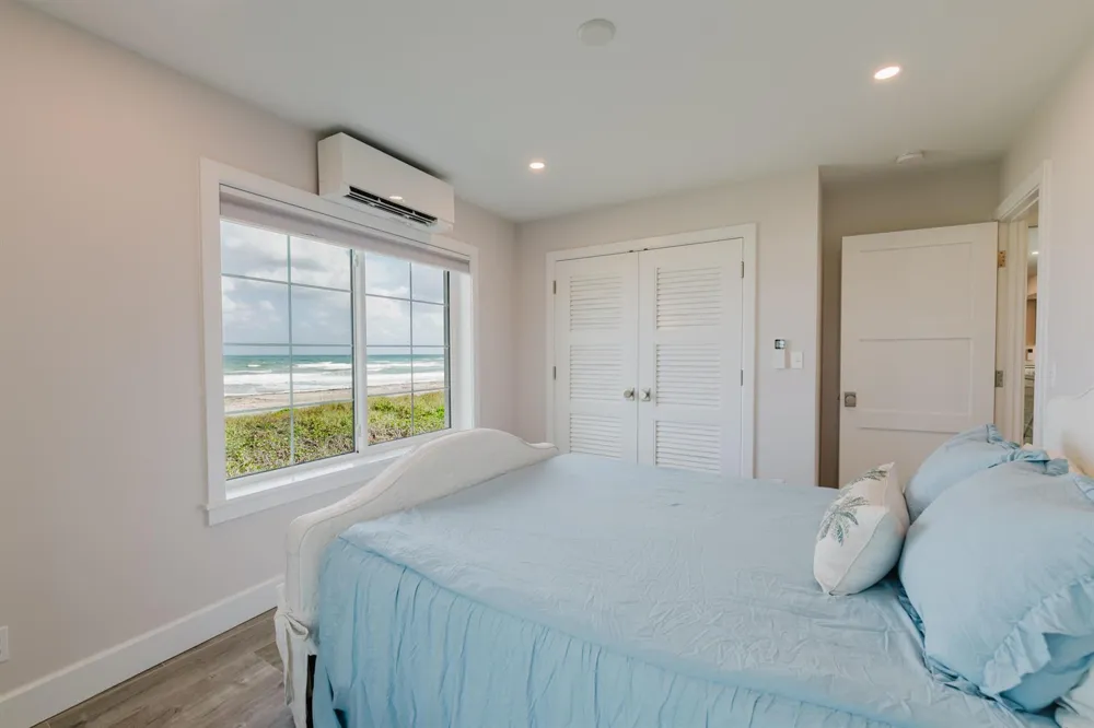 113 Beach Road Jupiter Island, FL 33455