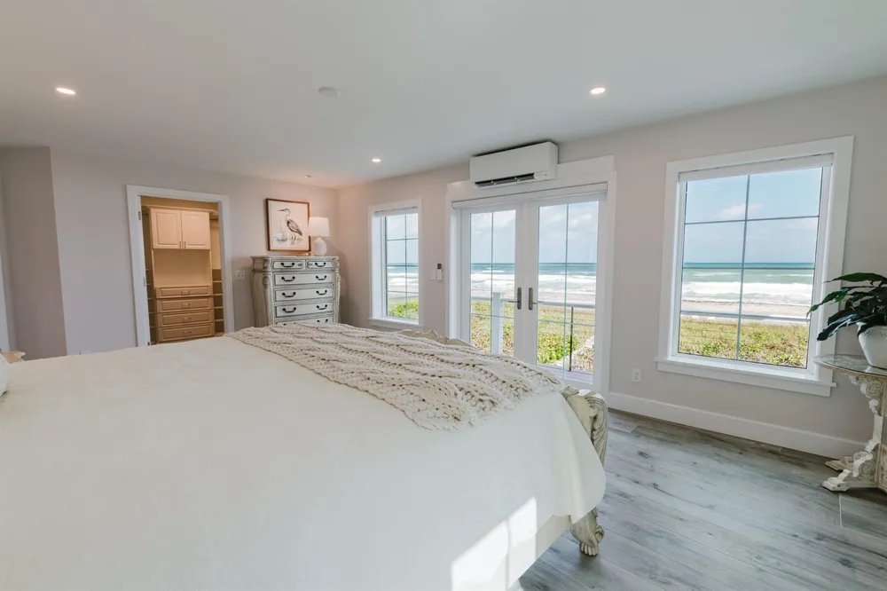 113 Beach Road Jupiter Island, FL 33455